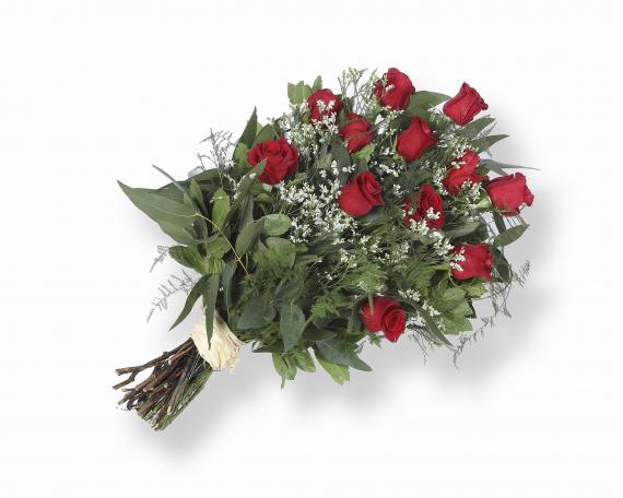 ramo 12 rosas rojas 2