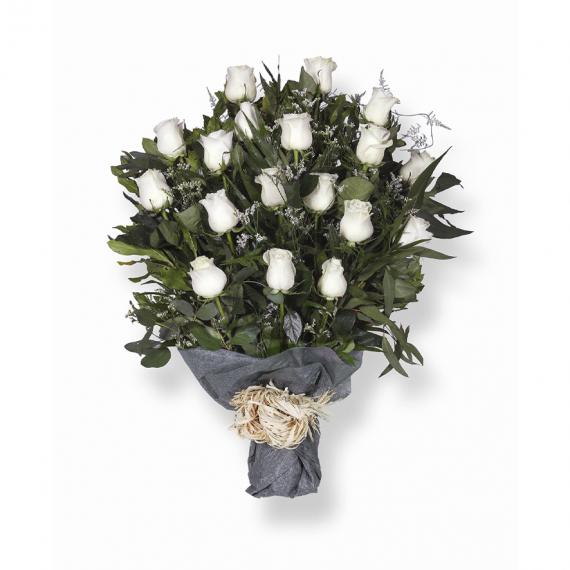Ramo de 24 rosas blancas 2