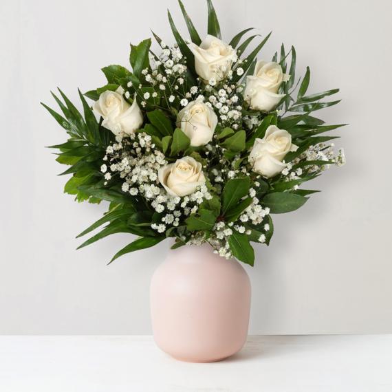 Ramo de 6 rosas blancas